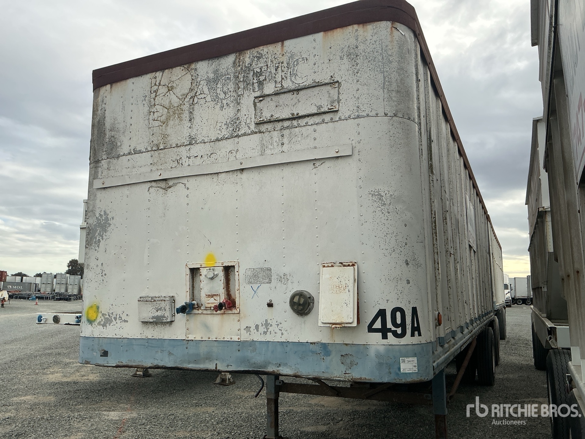 General Appearance with Foto, angolo anteriore sinistro