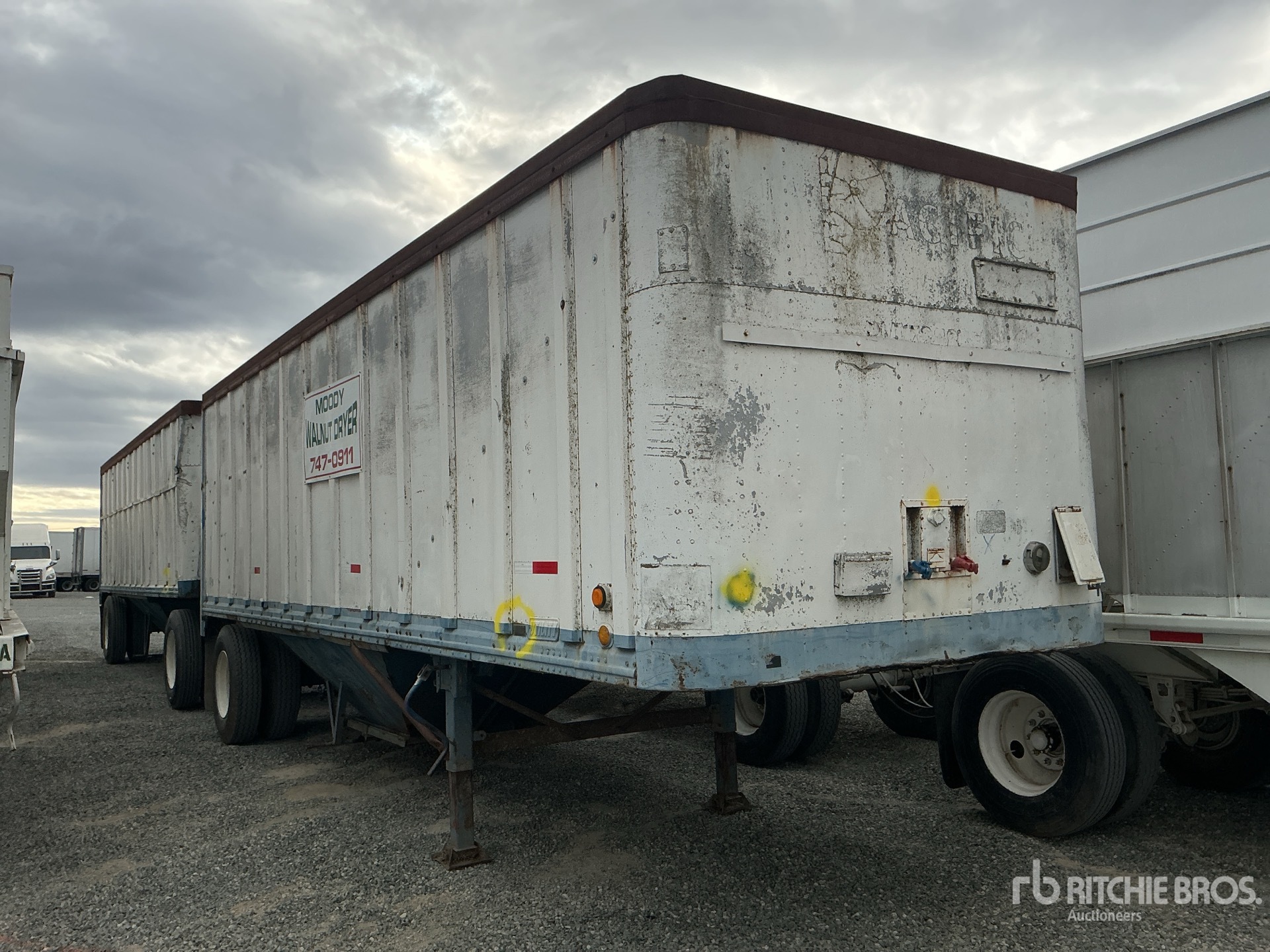 General Appearance with Featured Photo