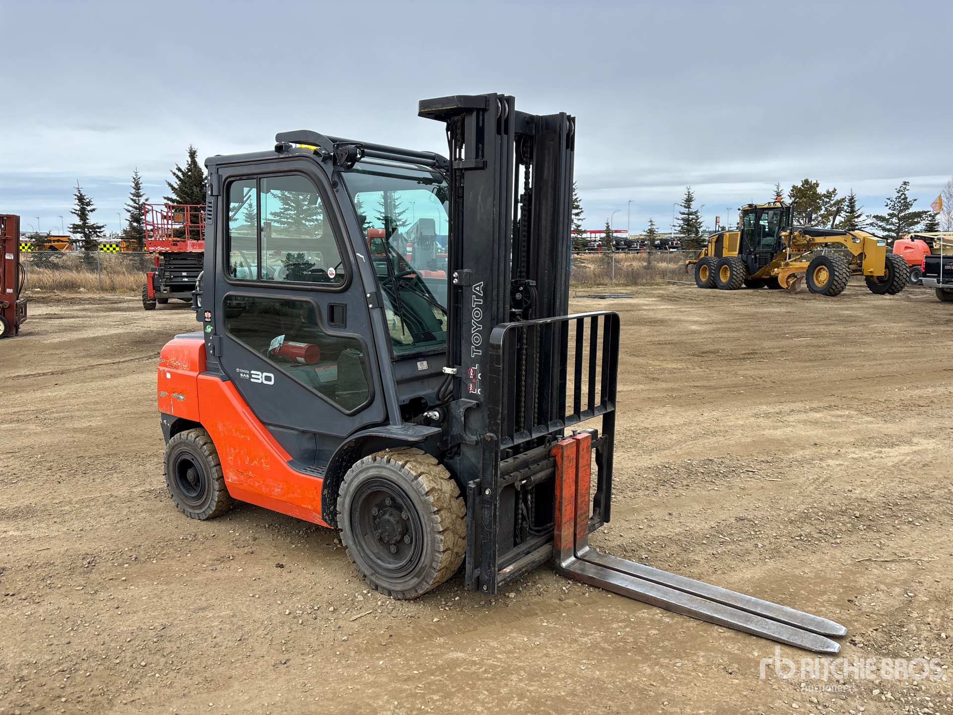 General Appearance with Picture, Right Front Corner