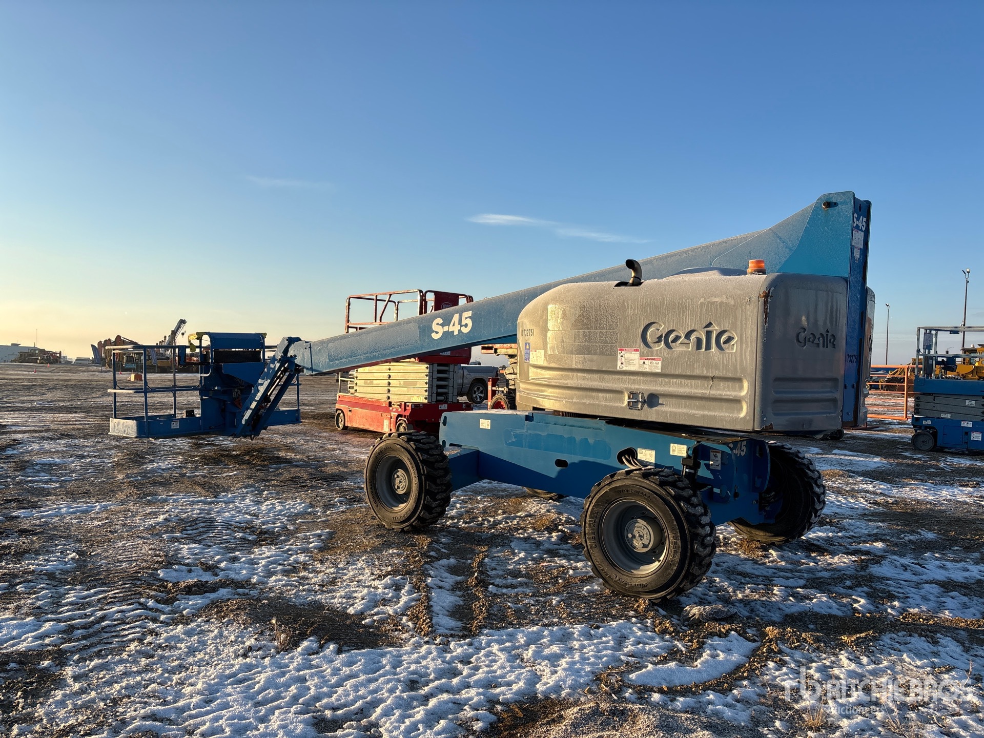 Aspect général with Image, coin arrière gauche