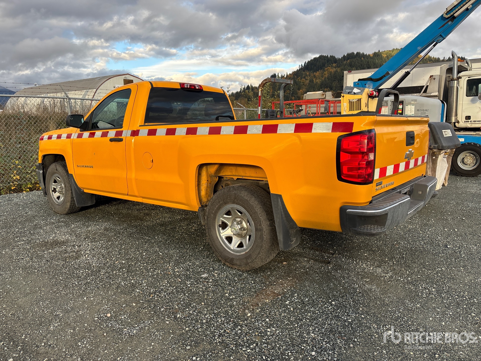 General Appearance with Picture, Left Rear Corner