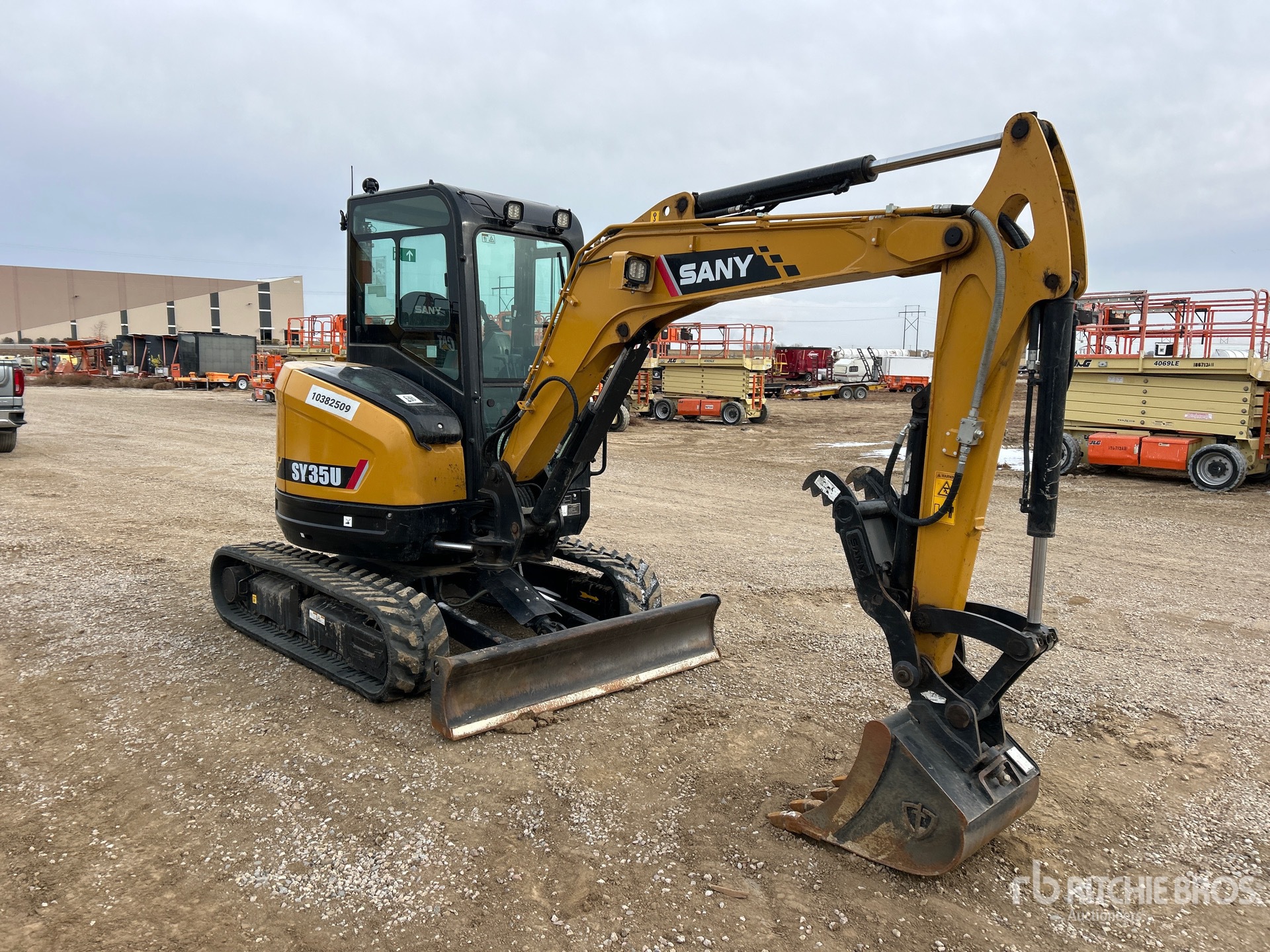 Aspect général with Image, coin avant droit