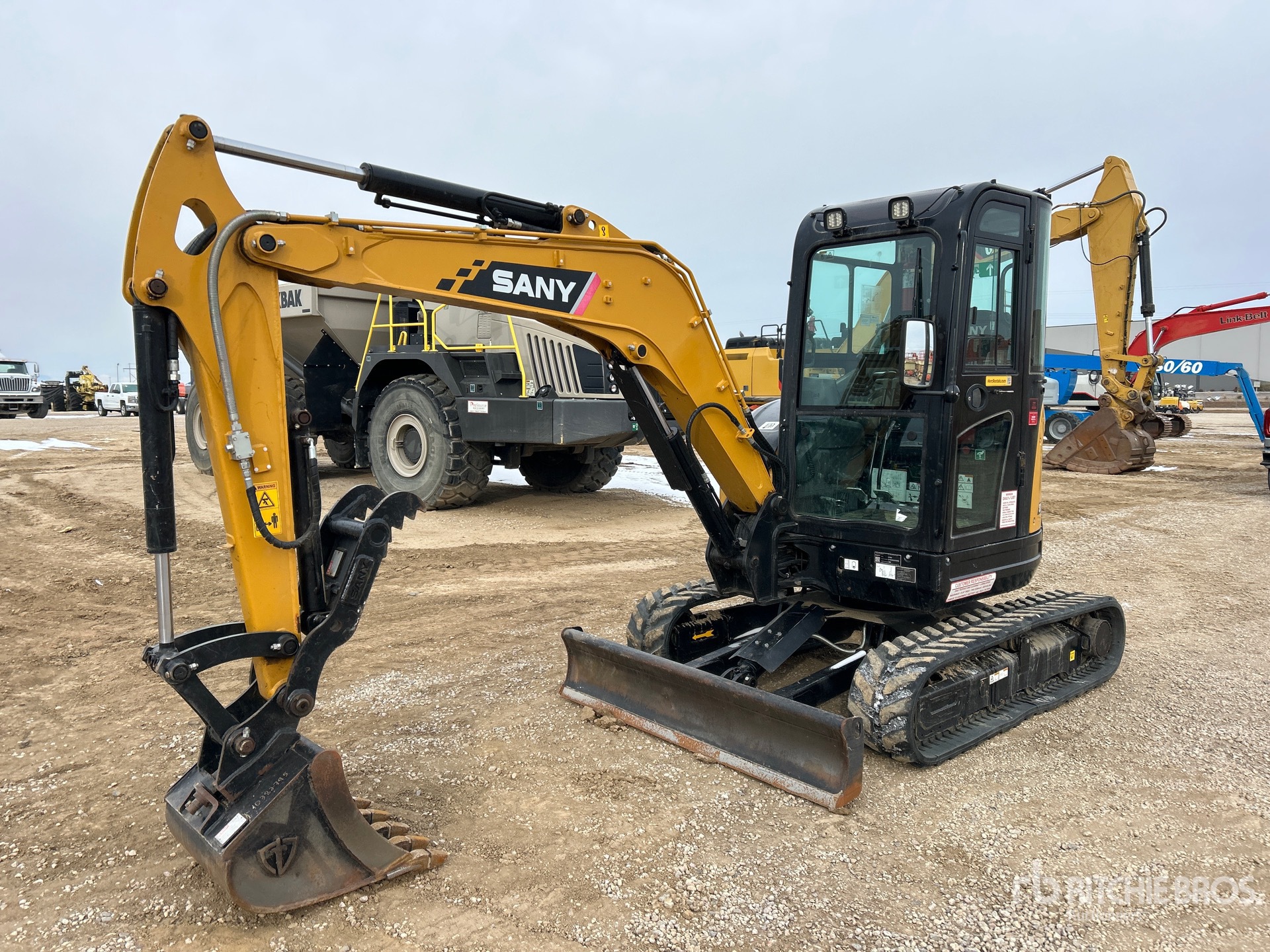 Aspect général with Image, coin avant gauche