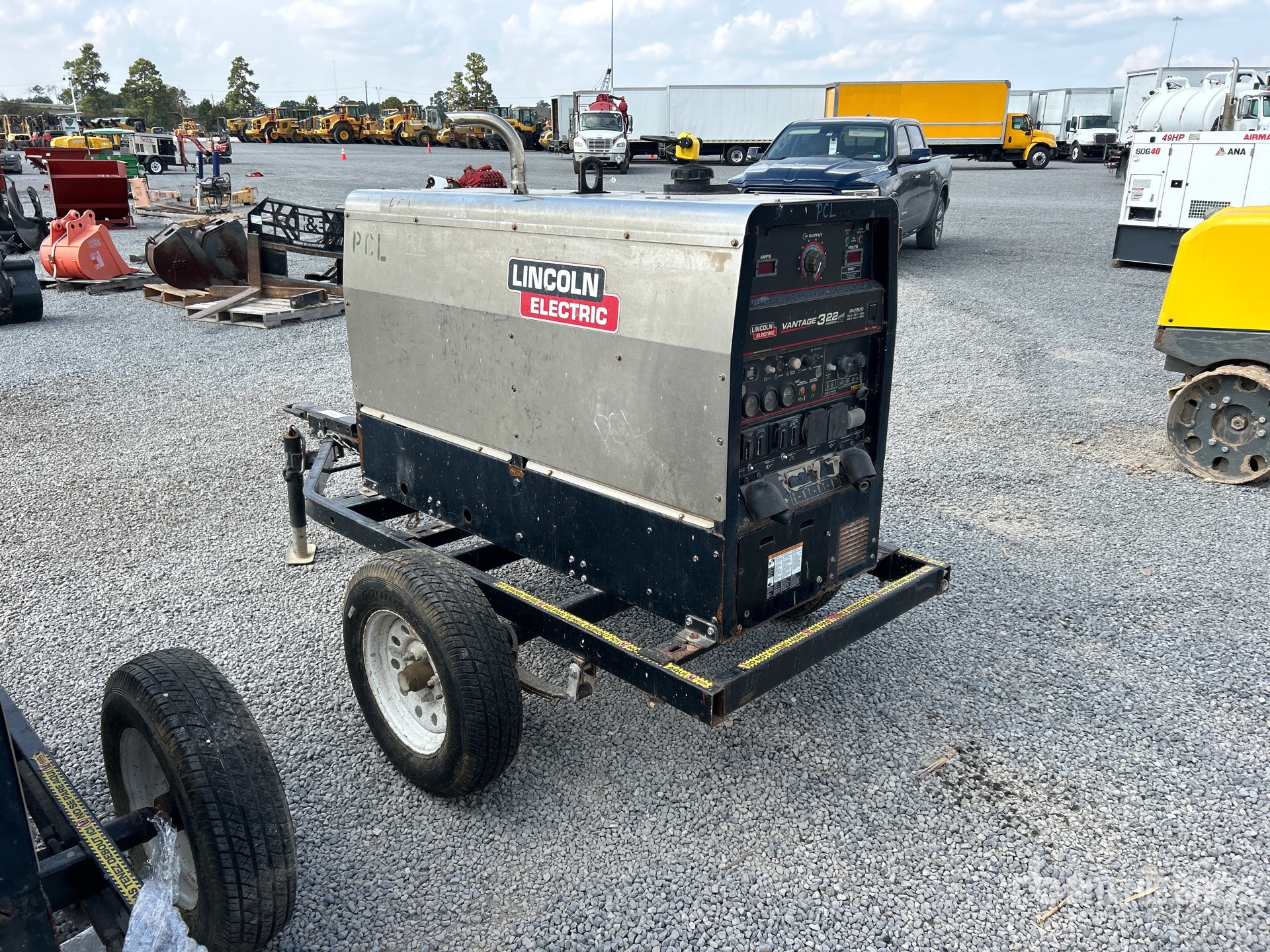 General Appearance with Picture, Left Rear Corner