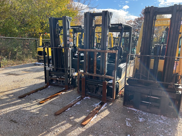 2018 Cat 2ET4000 3940 lb Electric Forklift