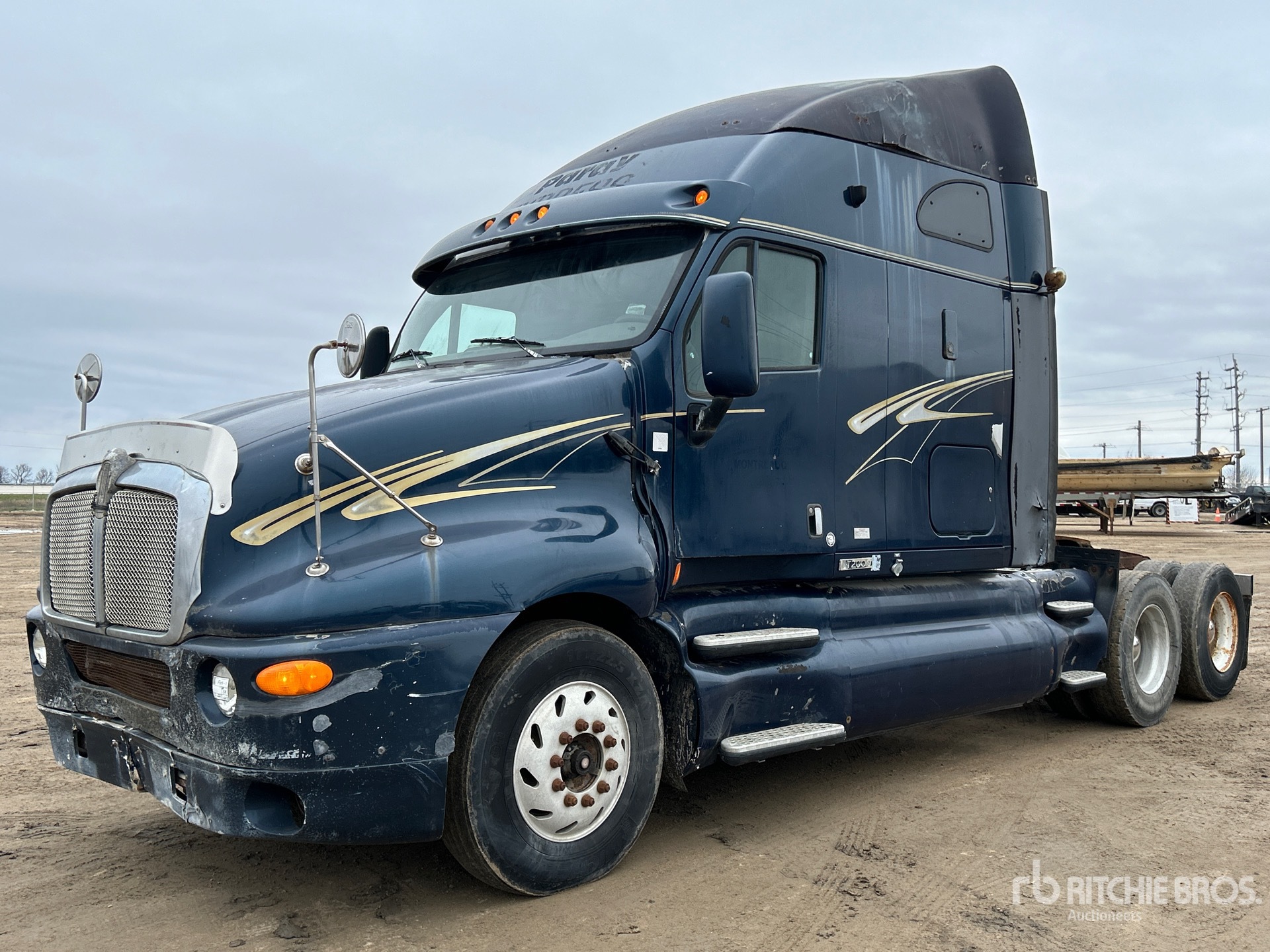 General Appearance with Bild, Ecke vorne links