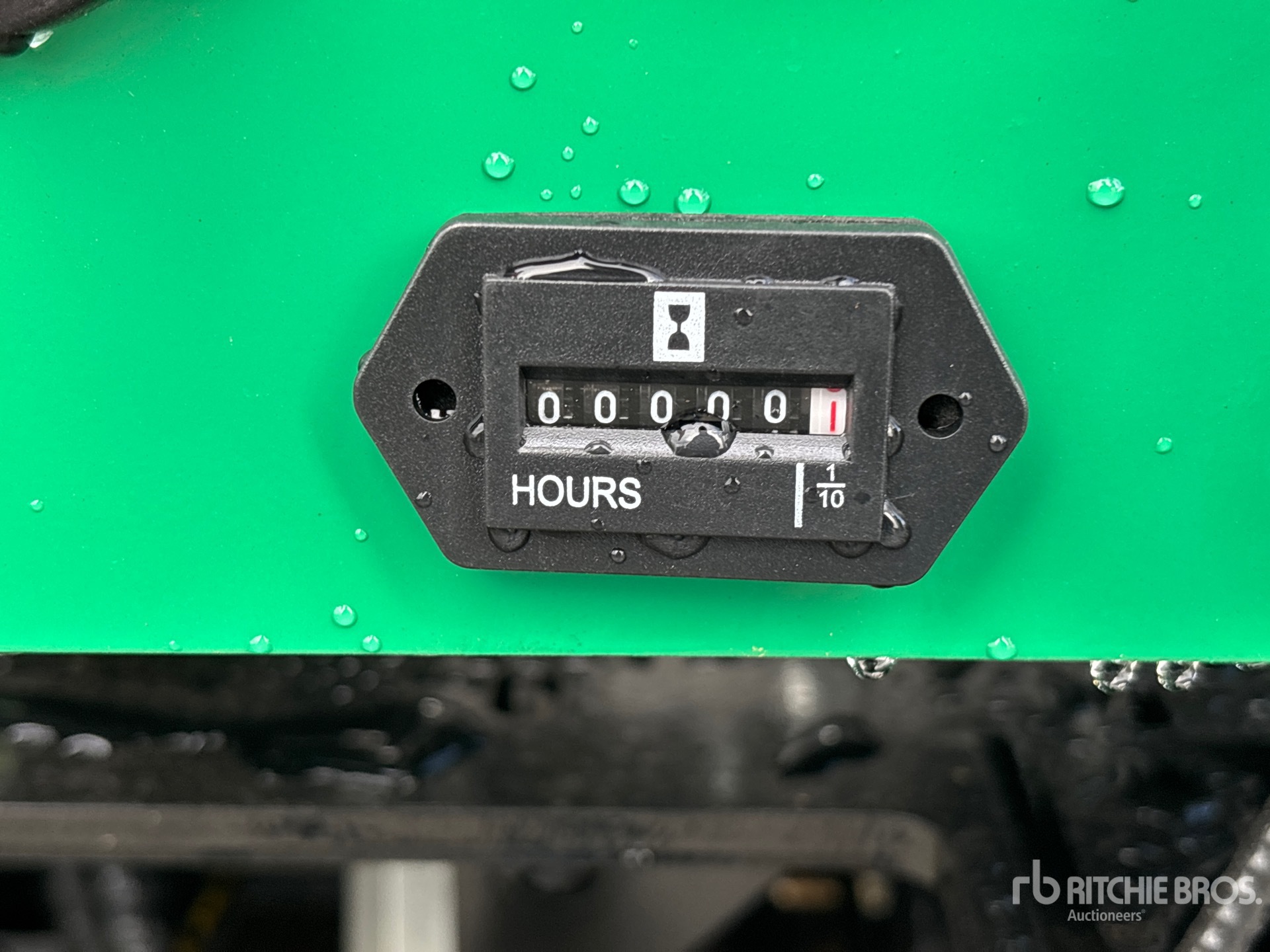 General Appearance with Hour Meter / Odometer