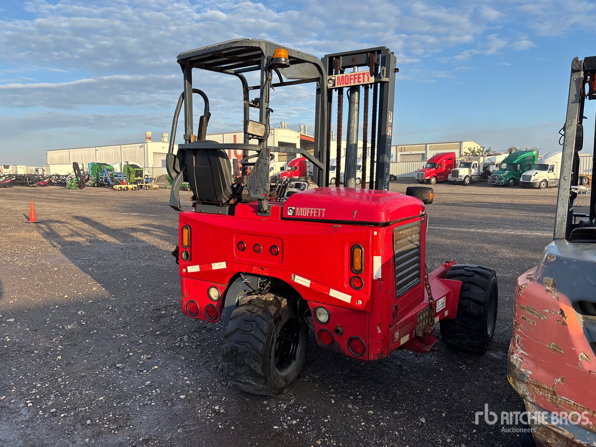 General Appearance with Picture, Right Rear Corner