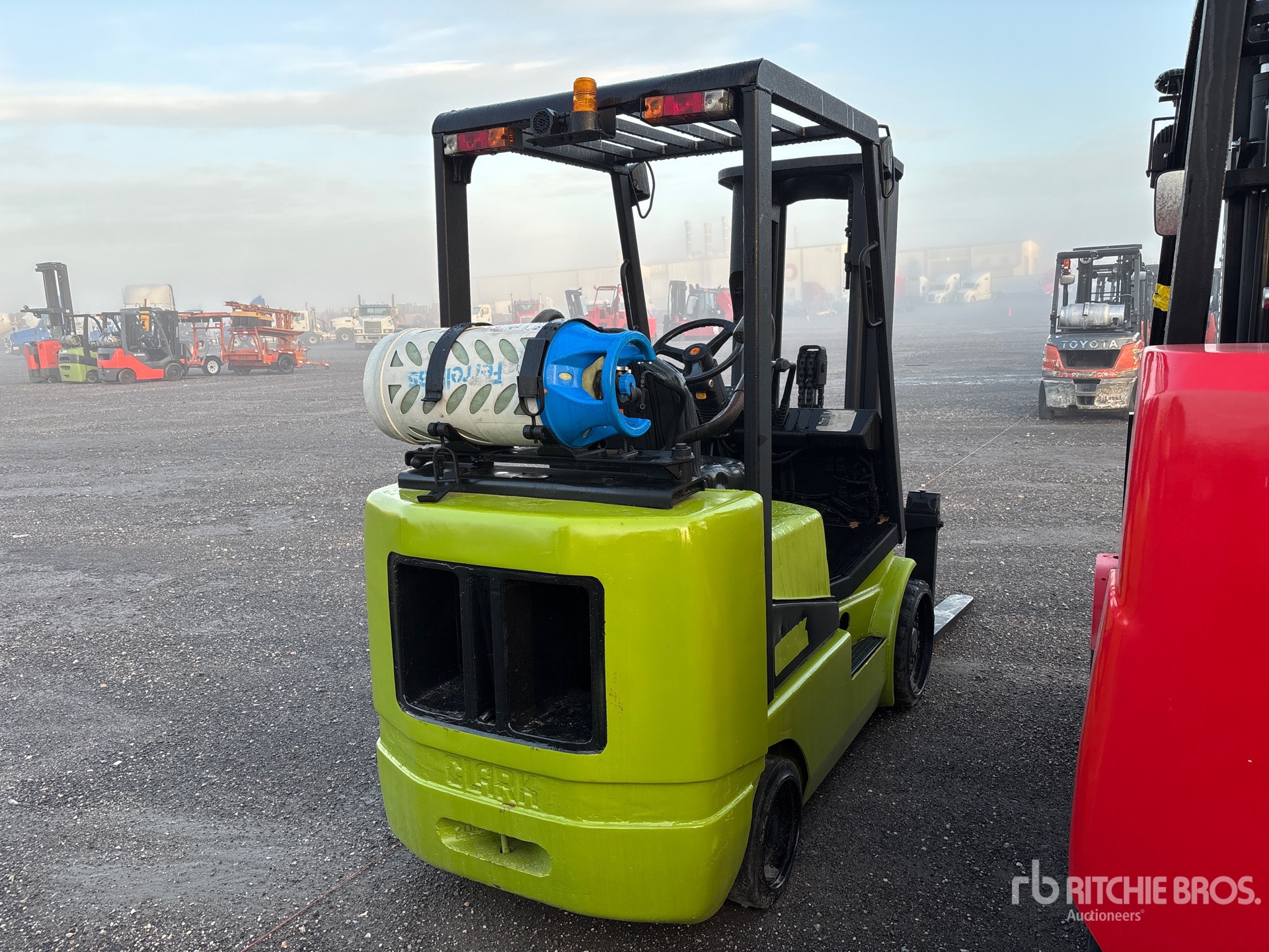 General Appearance with Picture, Right Rear Corner