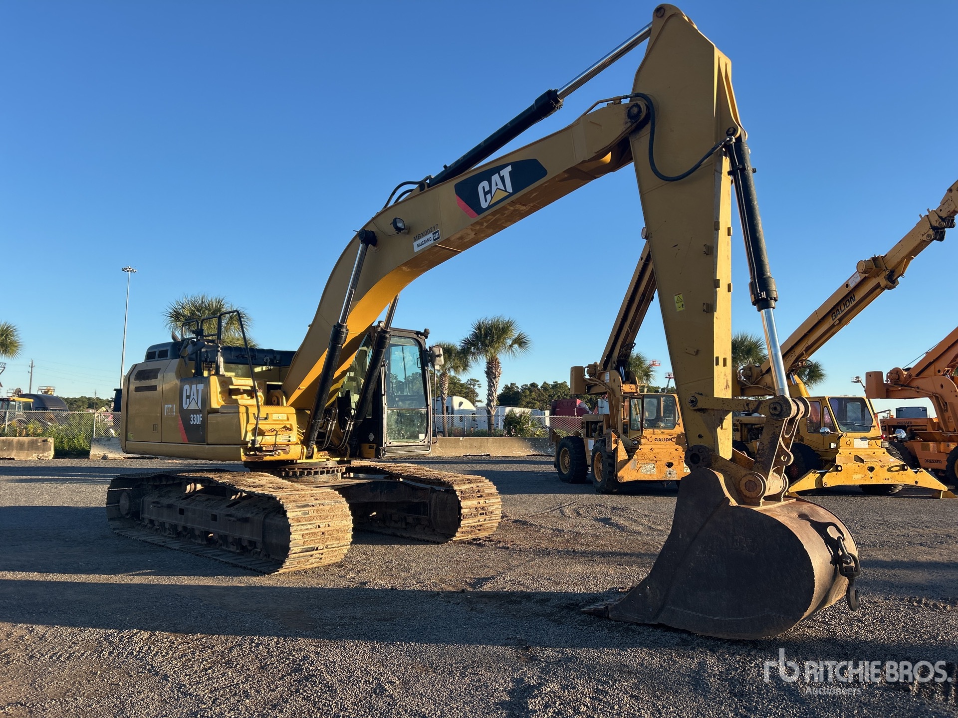 Aspect général with Image, coin avant droit