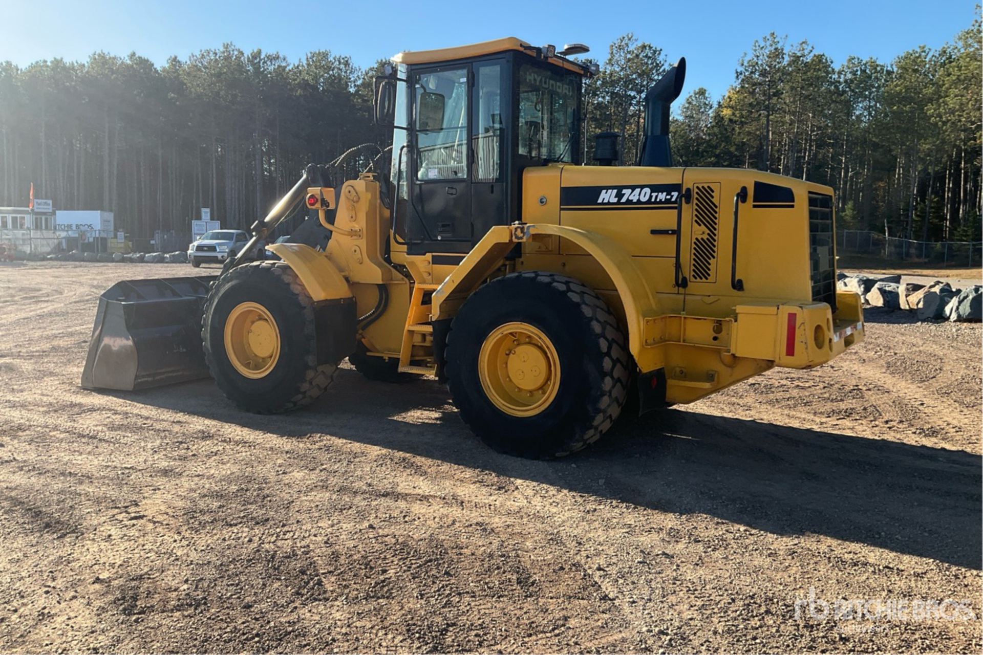 General Appearance with Picture, Left Rear Corner