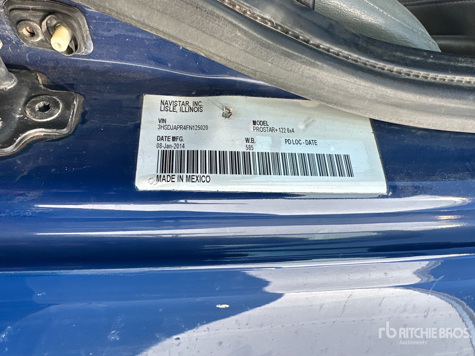 General Appearance with Numéro de série/Numéro d'identification du véhicule automobile