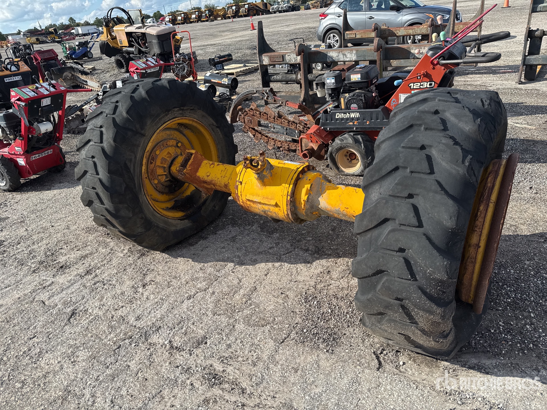 General Appearance with Imagen: esquina trasera derecha