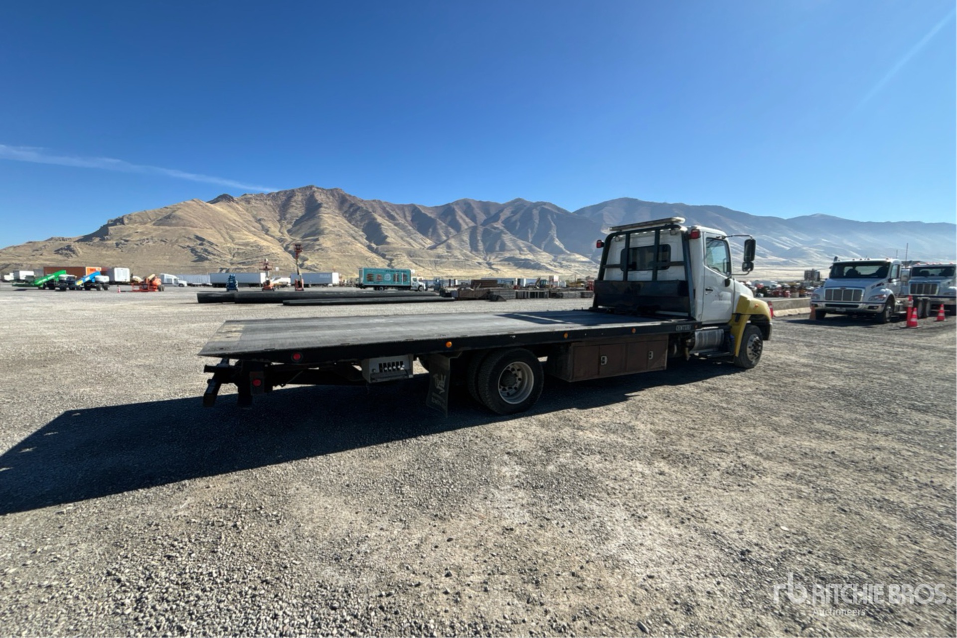 General Appearance with Image, coin arrière droit