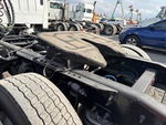 4 Underbody - Truck with 