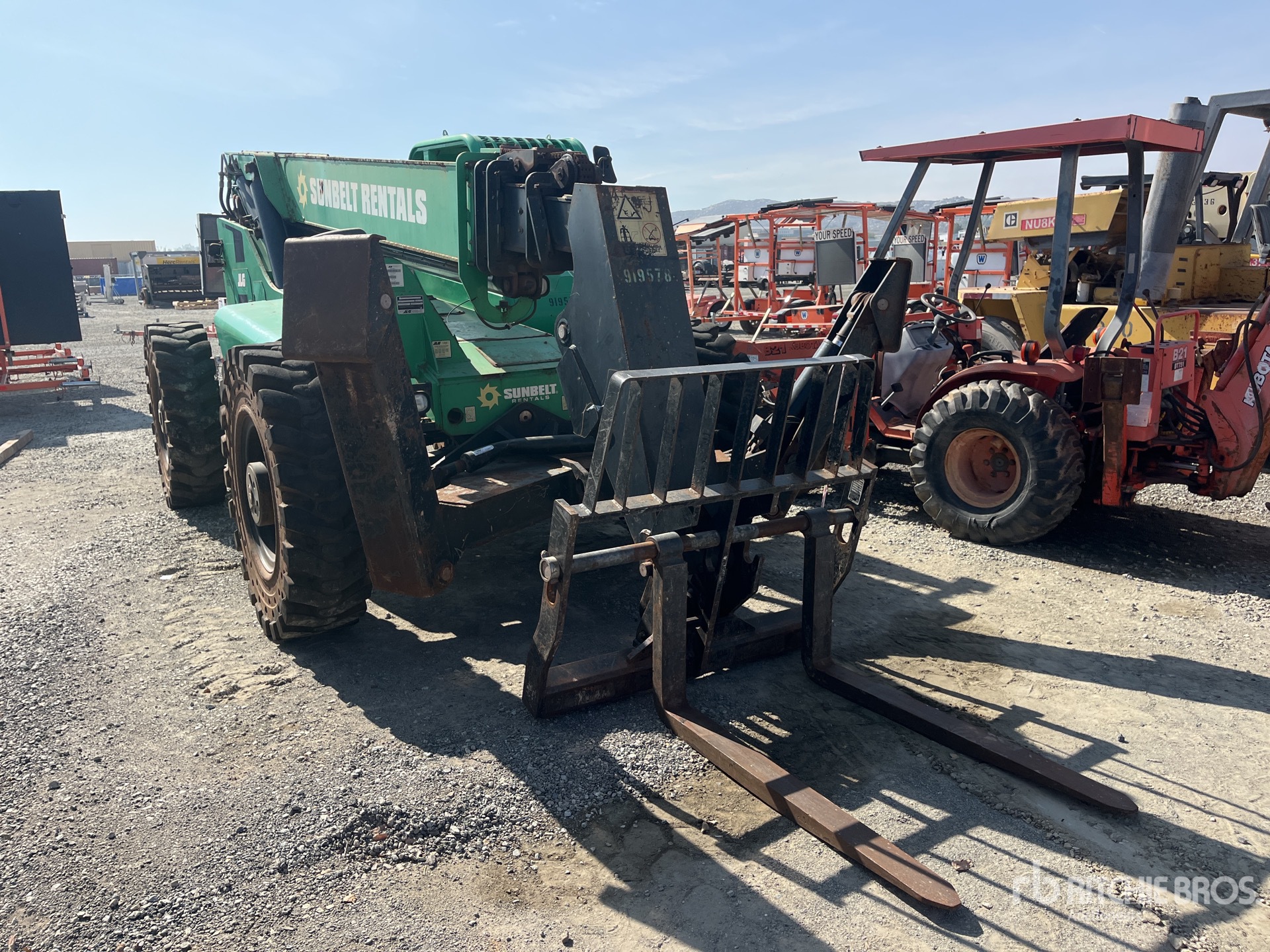 General Appearance with Image, coin avant droit