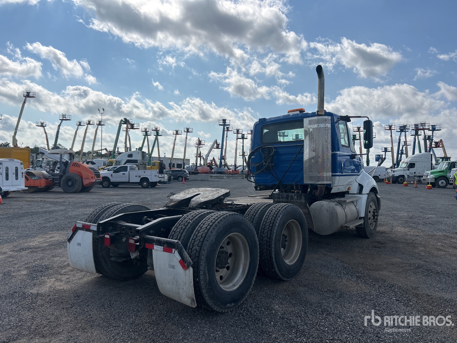 General Appearance with Imagen: esquina trasera derecha