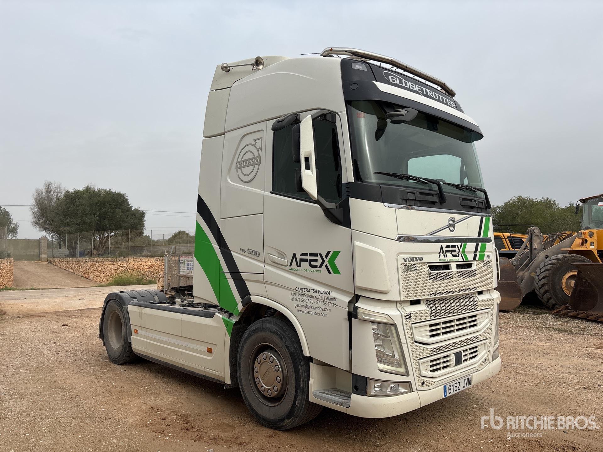 General Appearance with Bild, Ecke vorne rechts