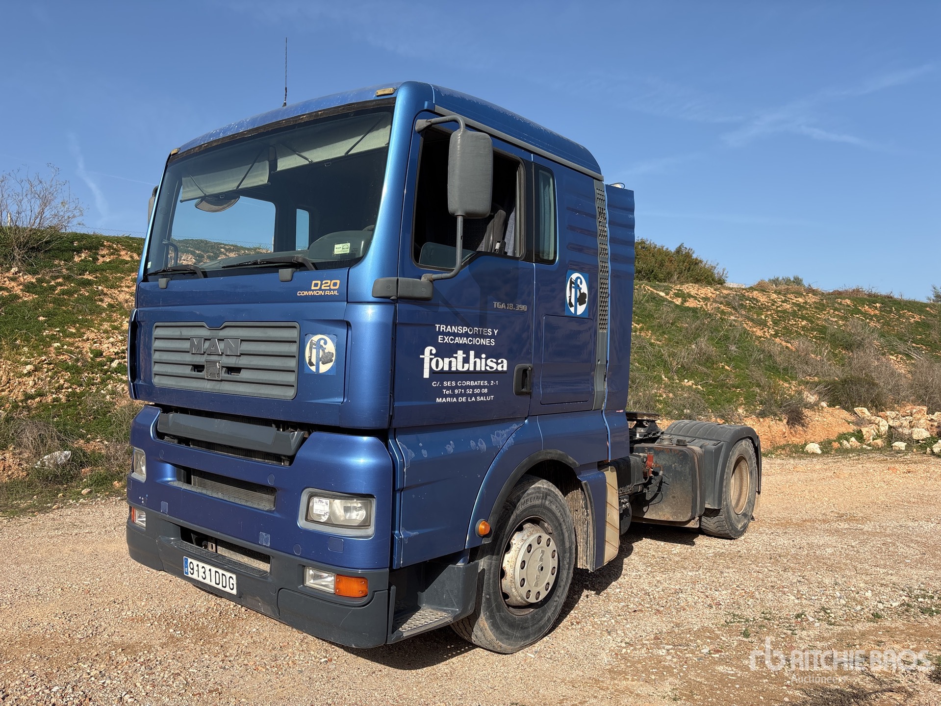 General Appearance with Picture, Left Front Corner