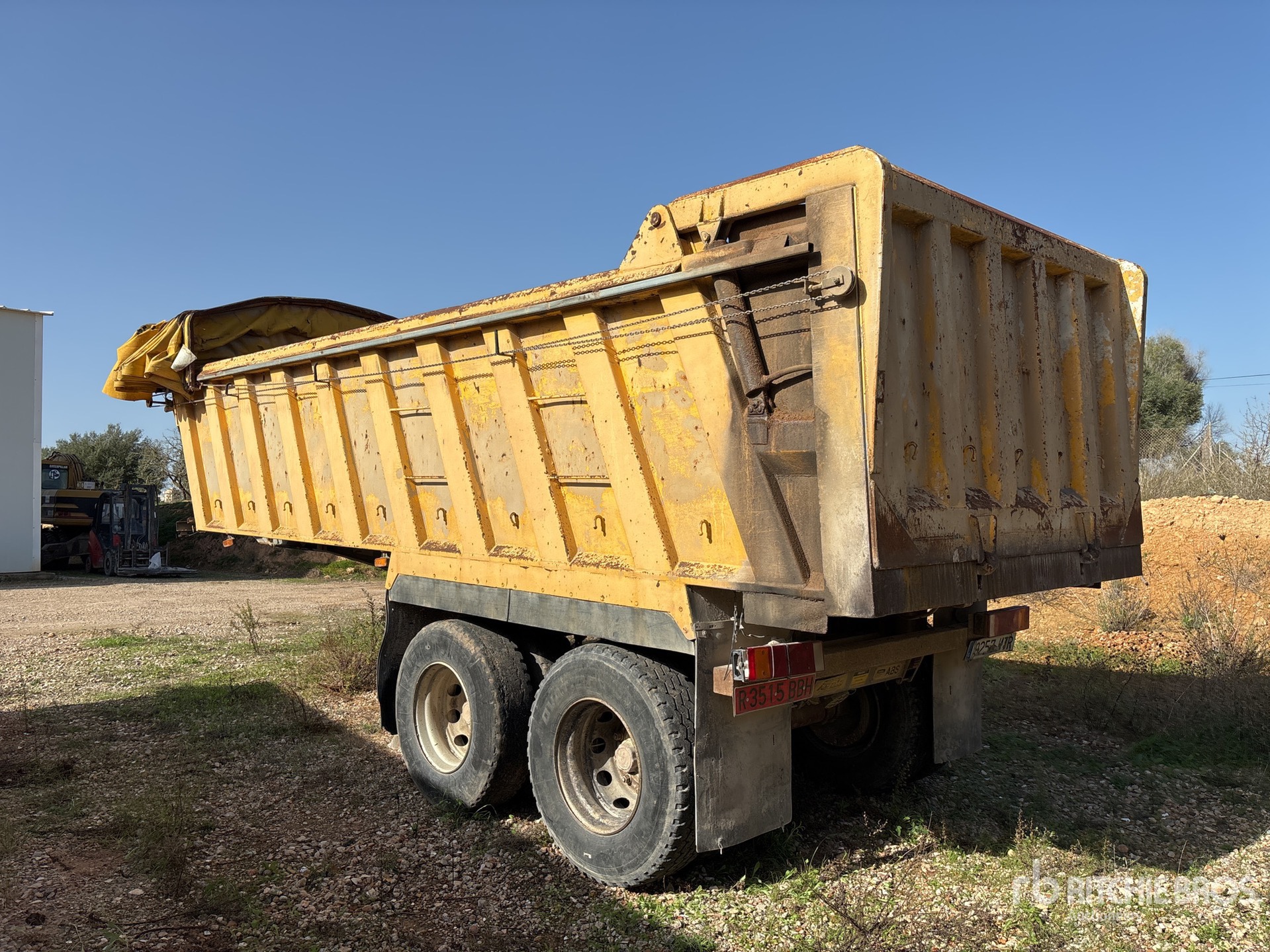 General Appearance with Bild, Ecke vorne rechts