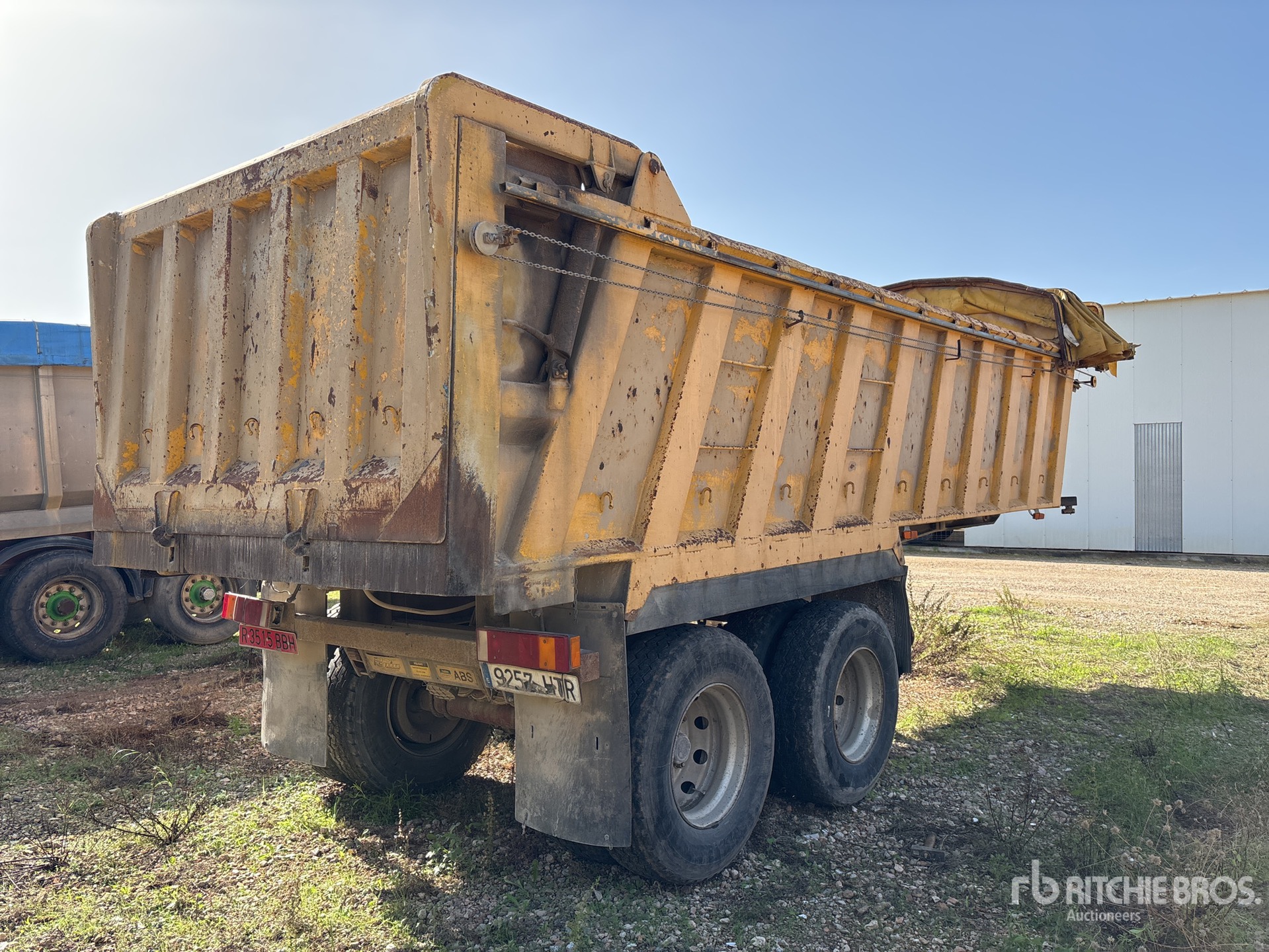 General Appearance with Bild, Ecke hinten rechts