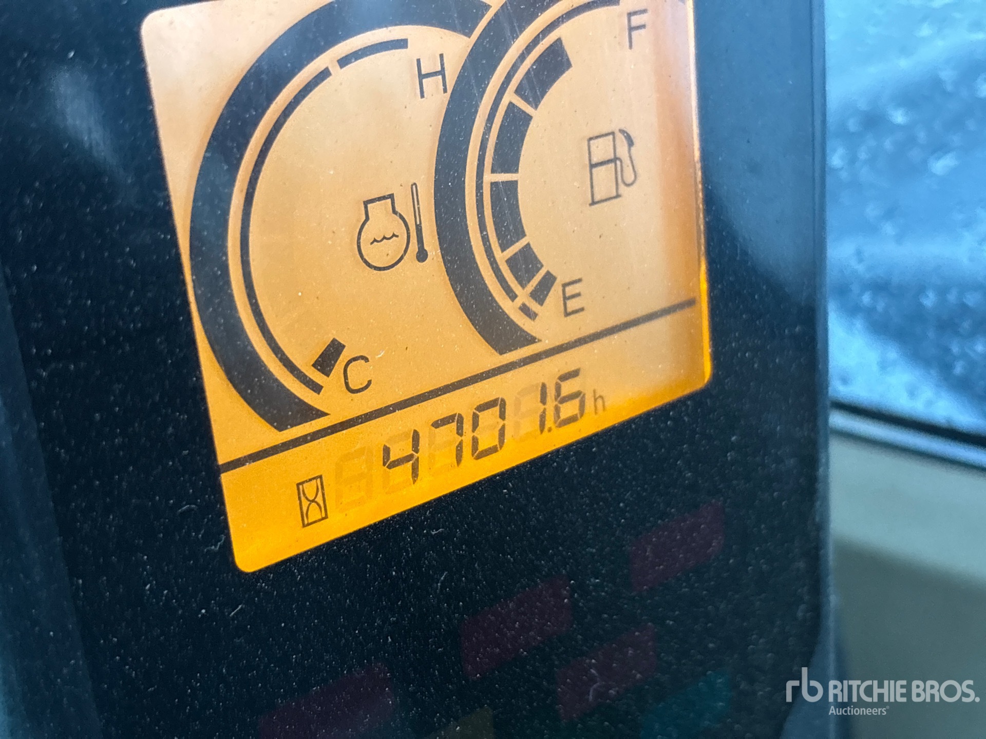 General Appearance with Hour Meter / Odometer
