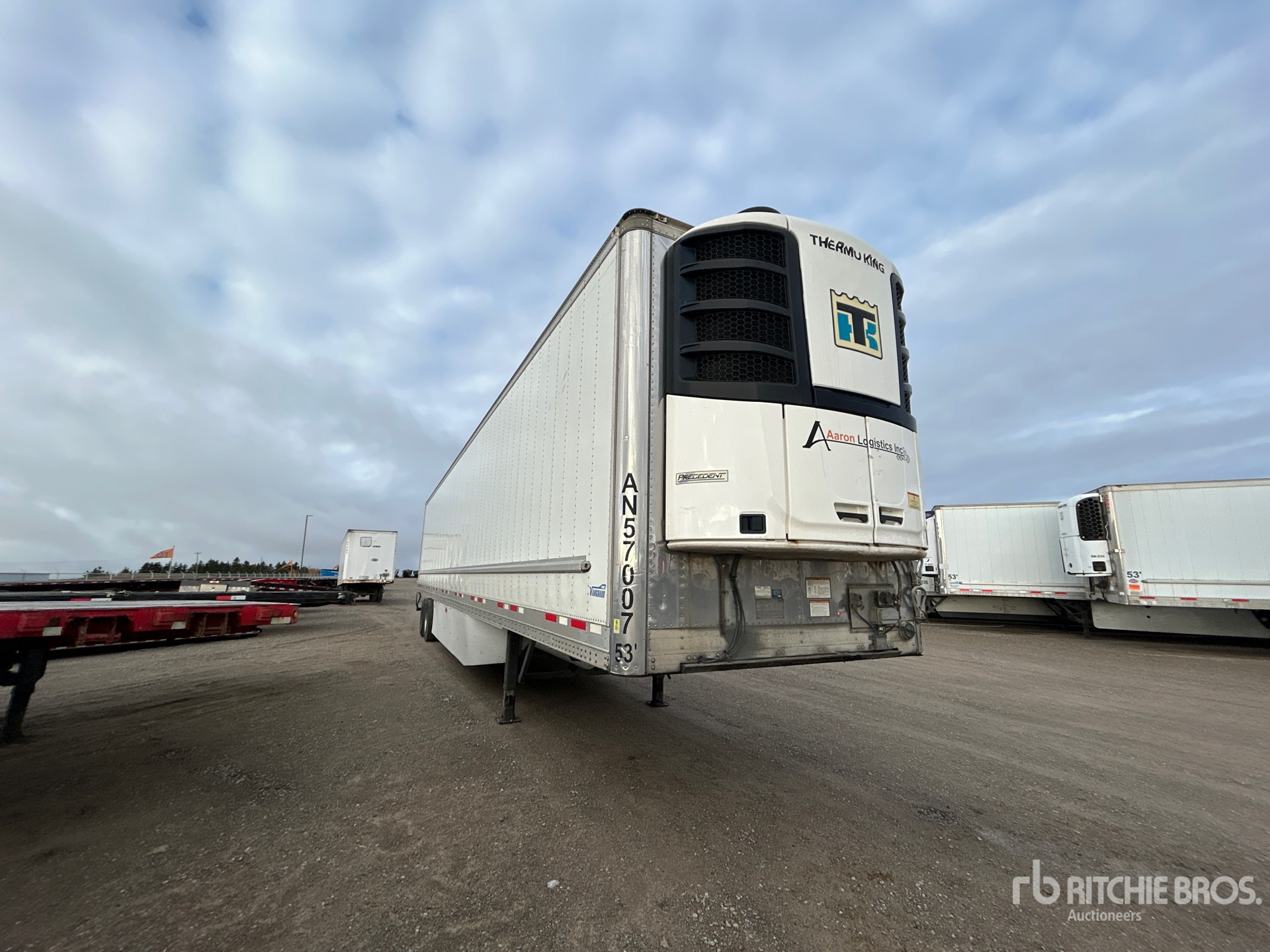 General Appearance with Bild, Ecke vorne rechts