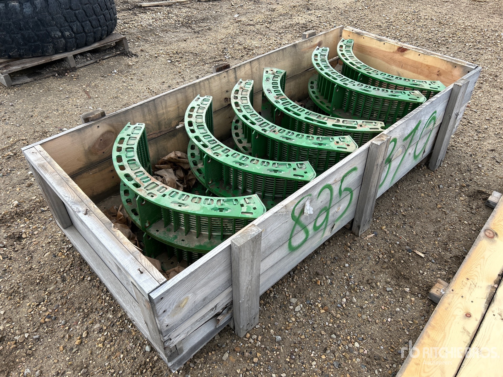 General Appearance with Image, coin avant droit