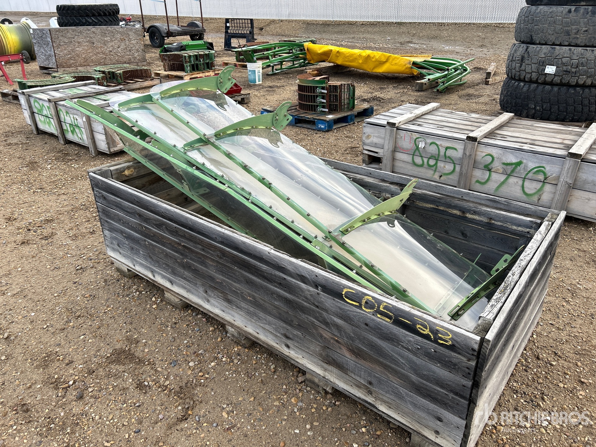 General Appearance with Image, coin avant gauche