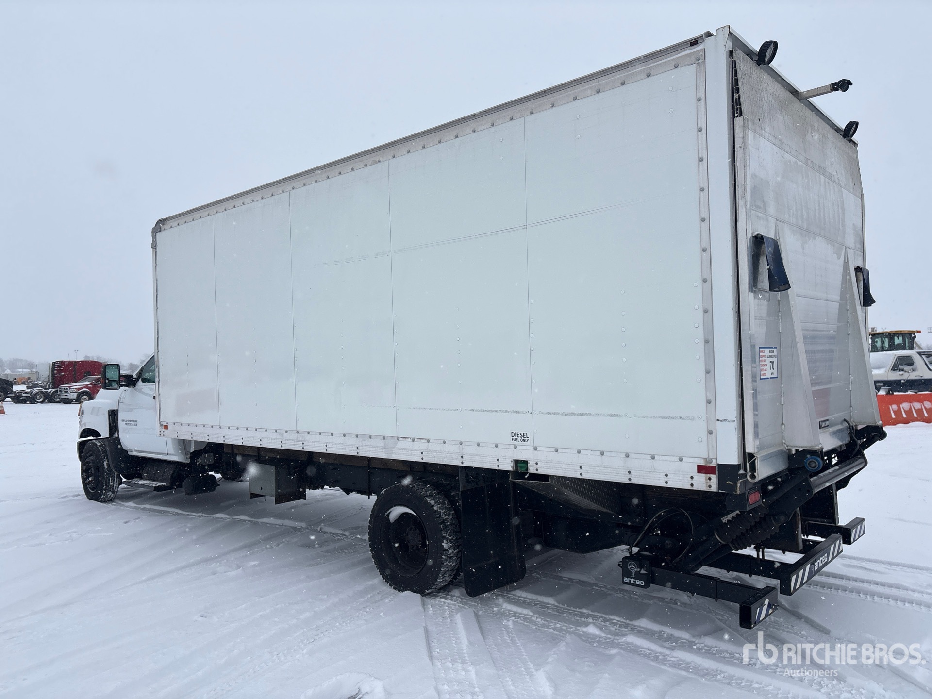 General Appearance with Picture, Left Rear Corner