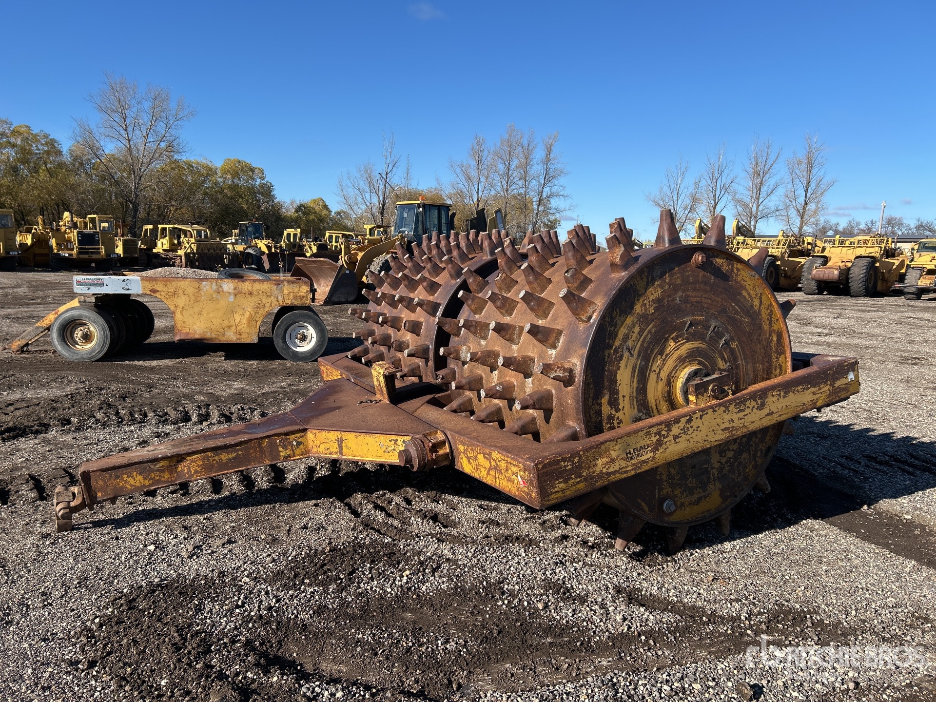 General Appearance with Bild, Ecke vorne links