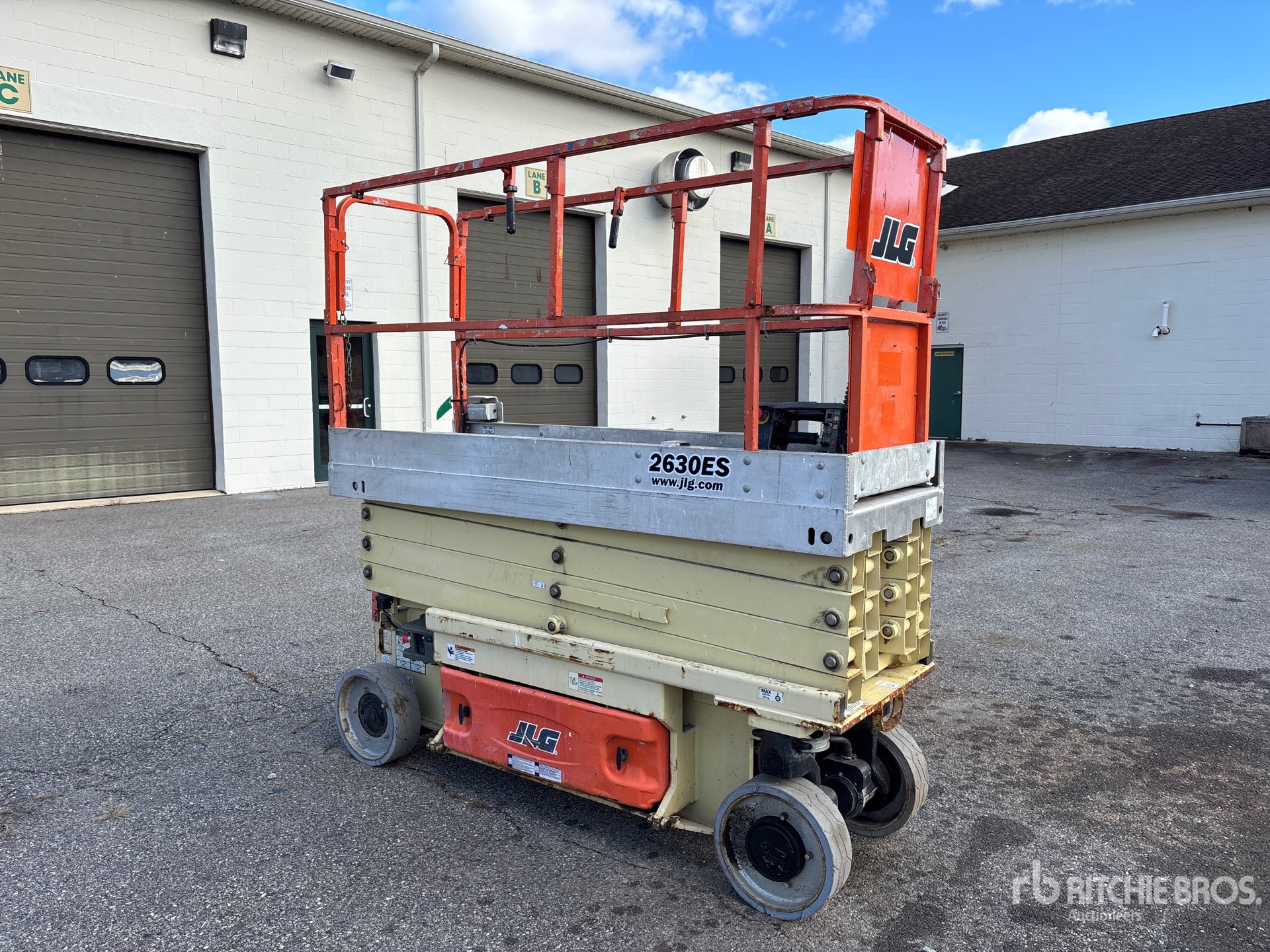 General Appearance with Foto, angolo anteriore destro