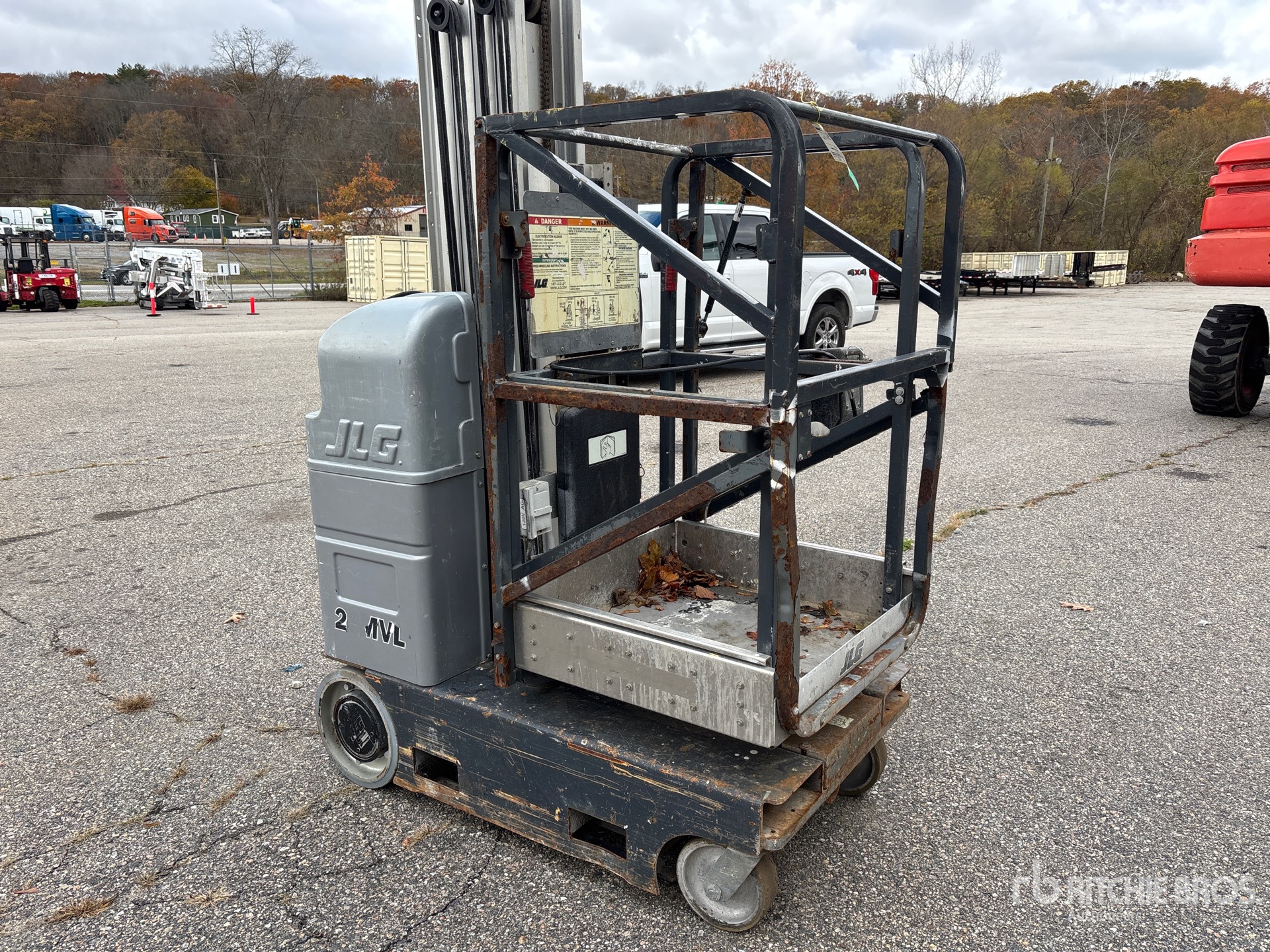 General Appearance with Picture, Right Front Corner