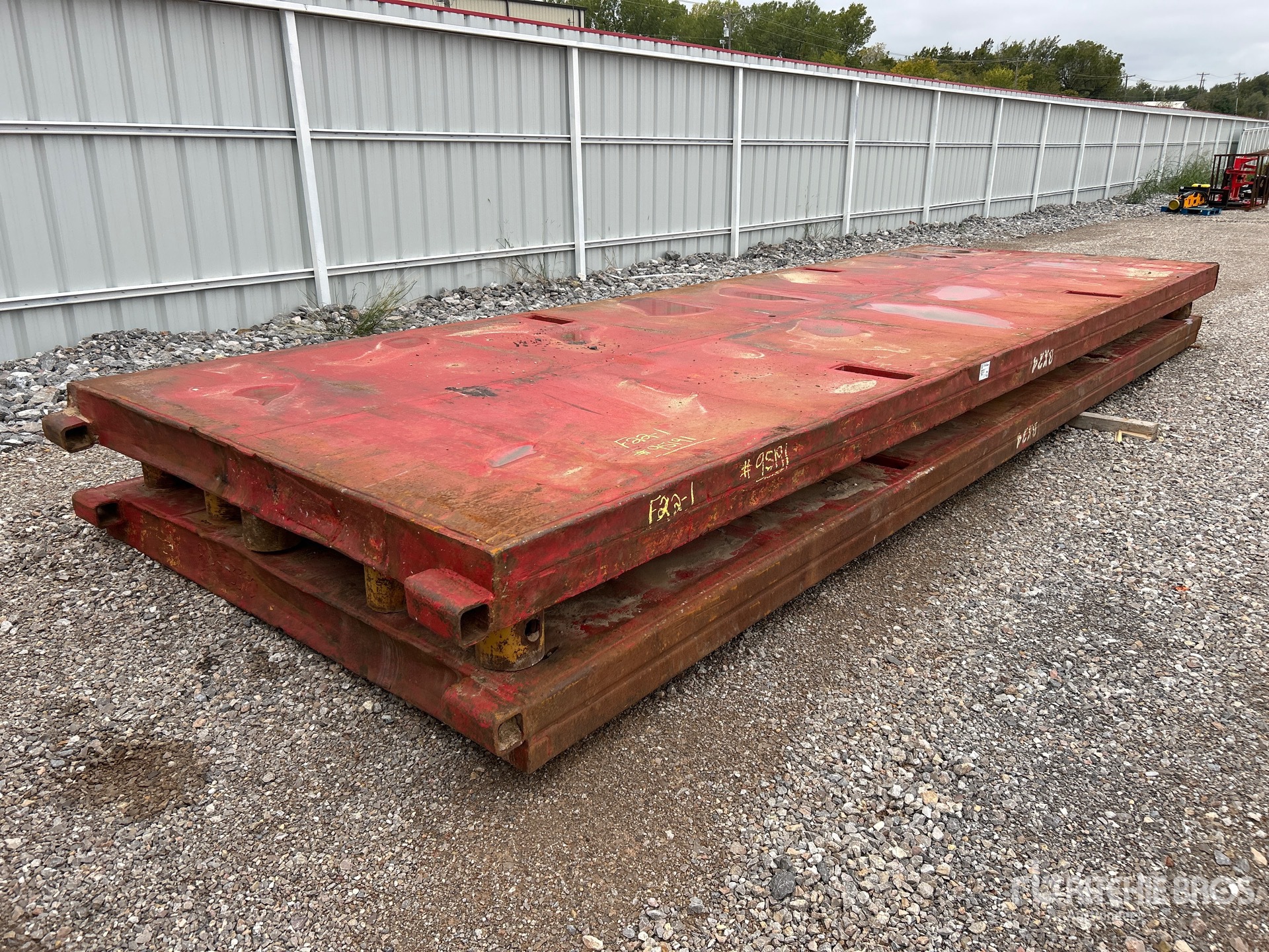 Aspect général with Image, coin arrière droit