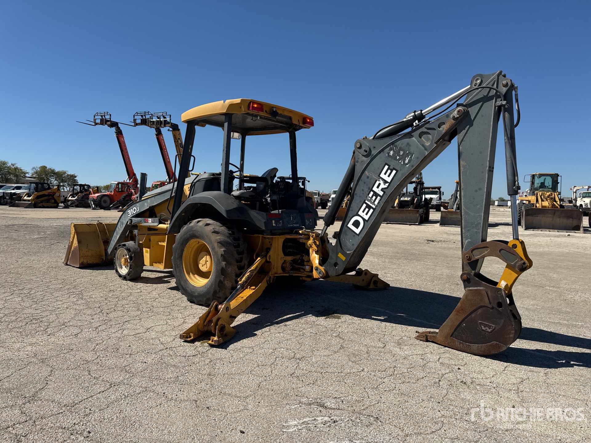 General Appearance with Foto, angolo posteriore sinistro