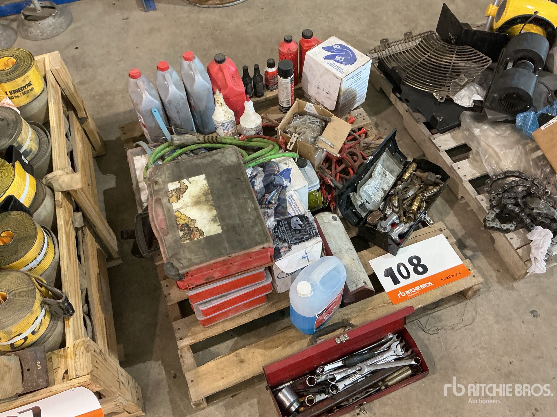 General Appearance with Foto, angolo anteriore destro