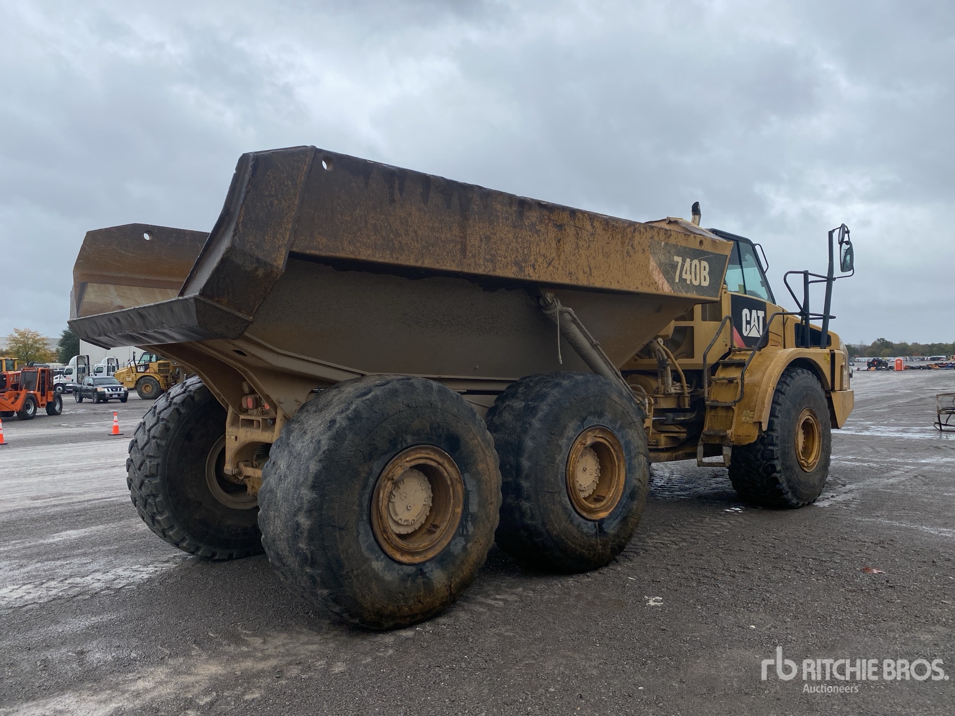 General Appearance with Picture, Right Rear Corner