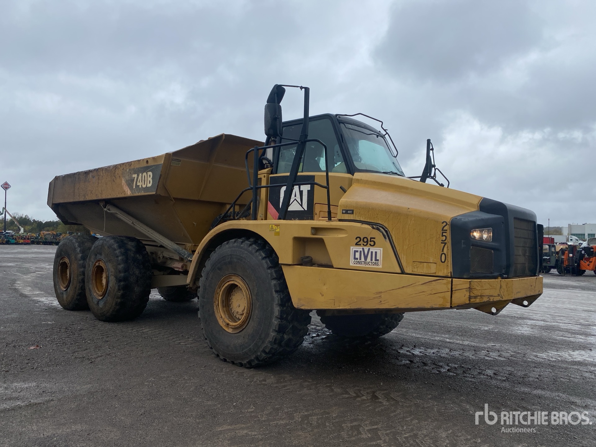 General Appearance with Picture, Right Front Corner