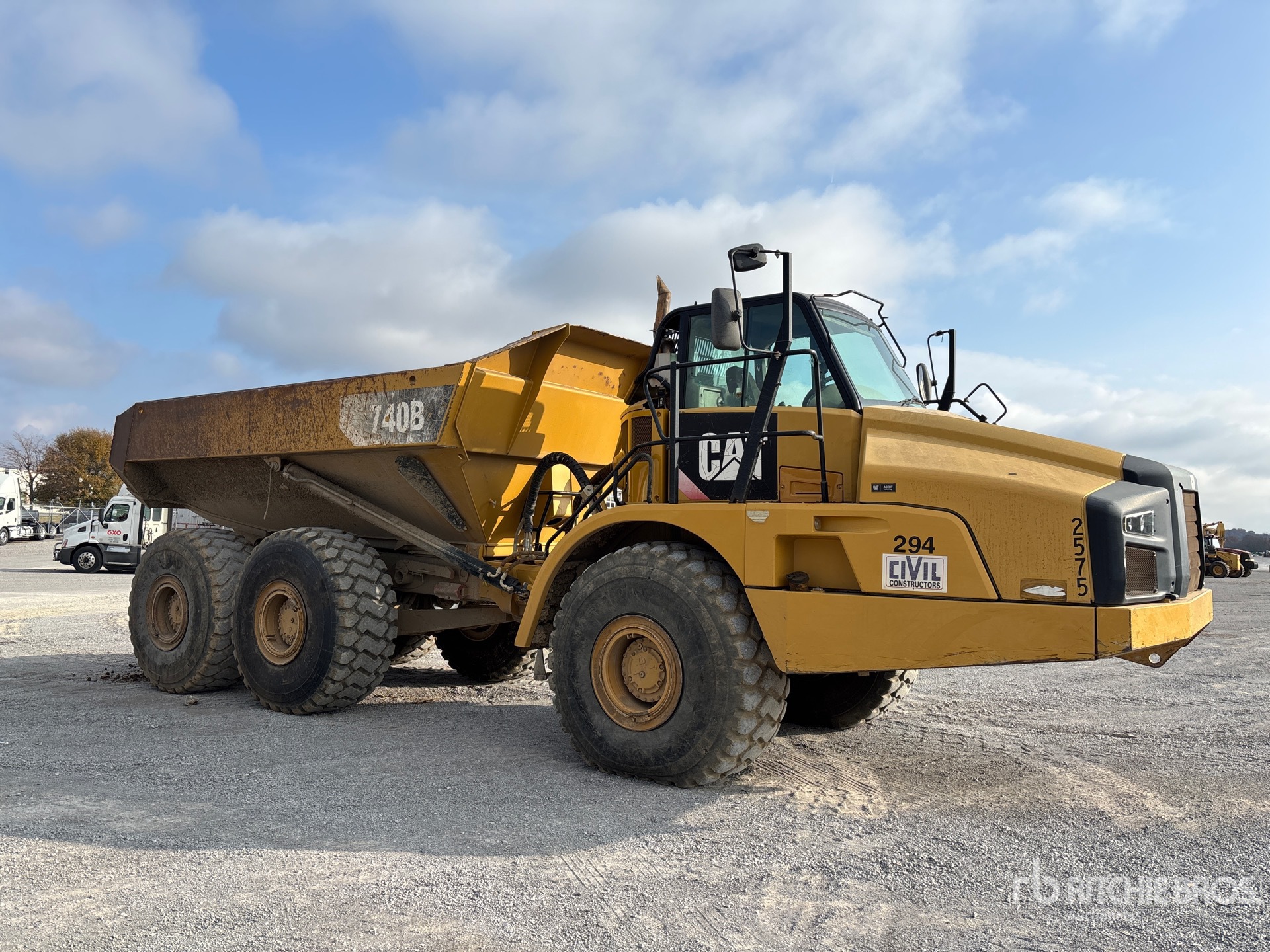 General Appearance with Picture, Right Front Corner