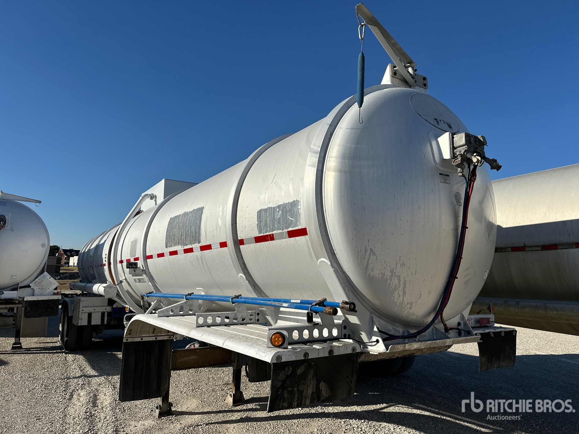 General Appearance with Foto, angolo anteriore destro