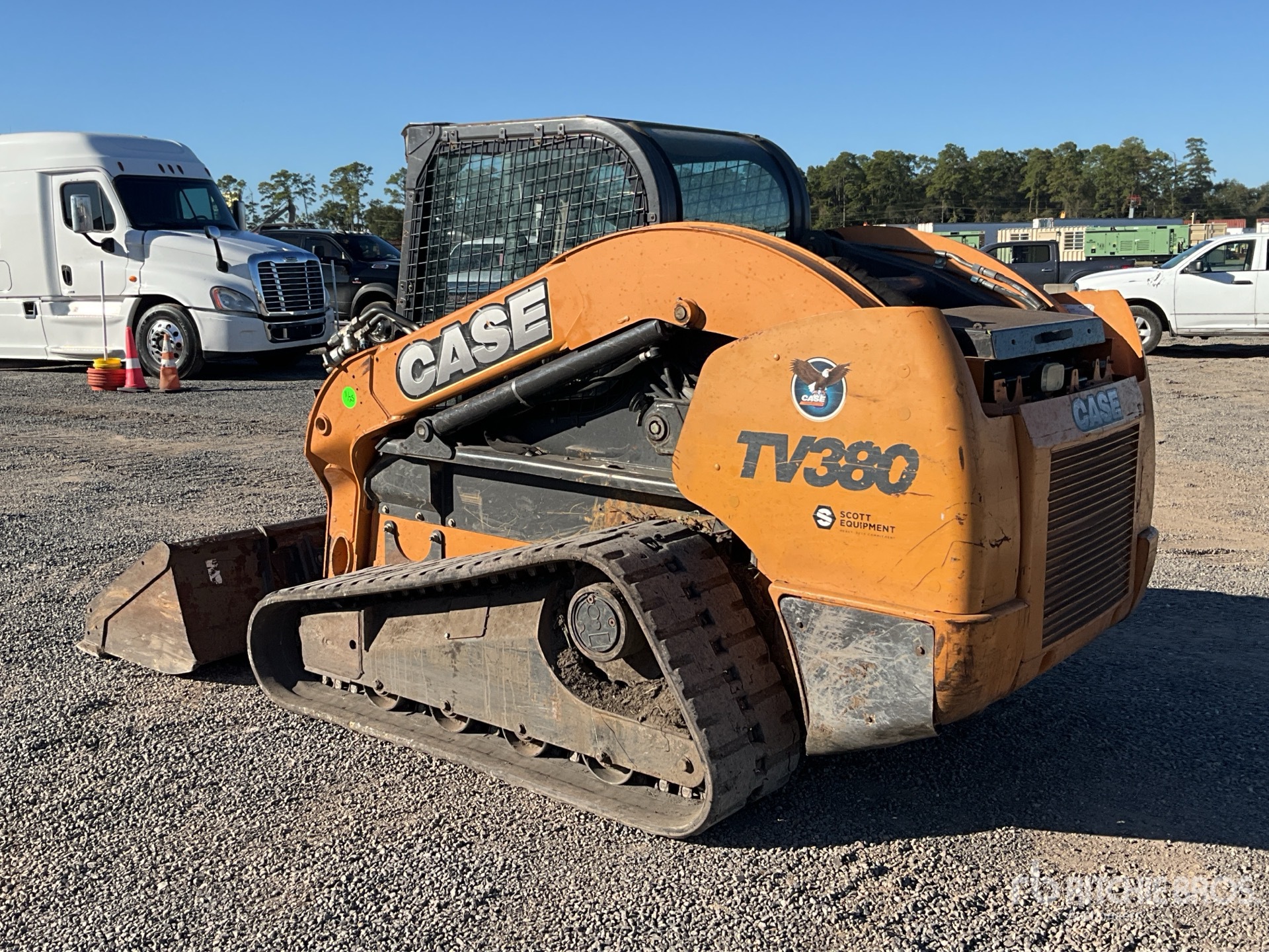 General Appearance with Foto, angolo posteriore sinistro