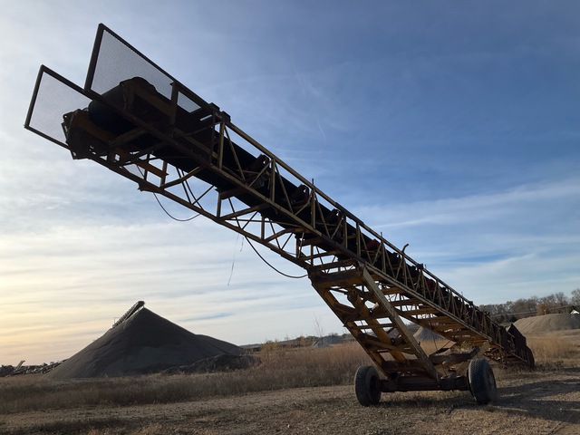 BMC 30 in x 80 ft Portable Radial Stacking Conveyor