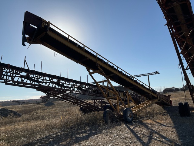 AMI 3060CLRS15 30 in x 60 ft Portable Radial Stacking Conveyor