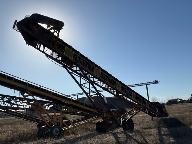 Kolberg 30 in x 70 ft Portable Stacking Conveyor