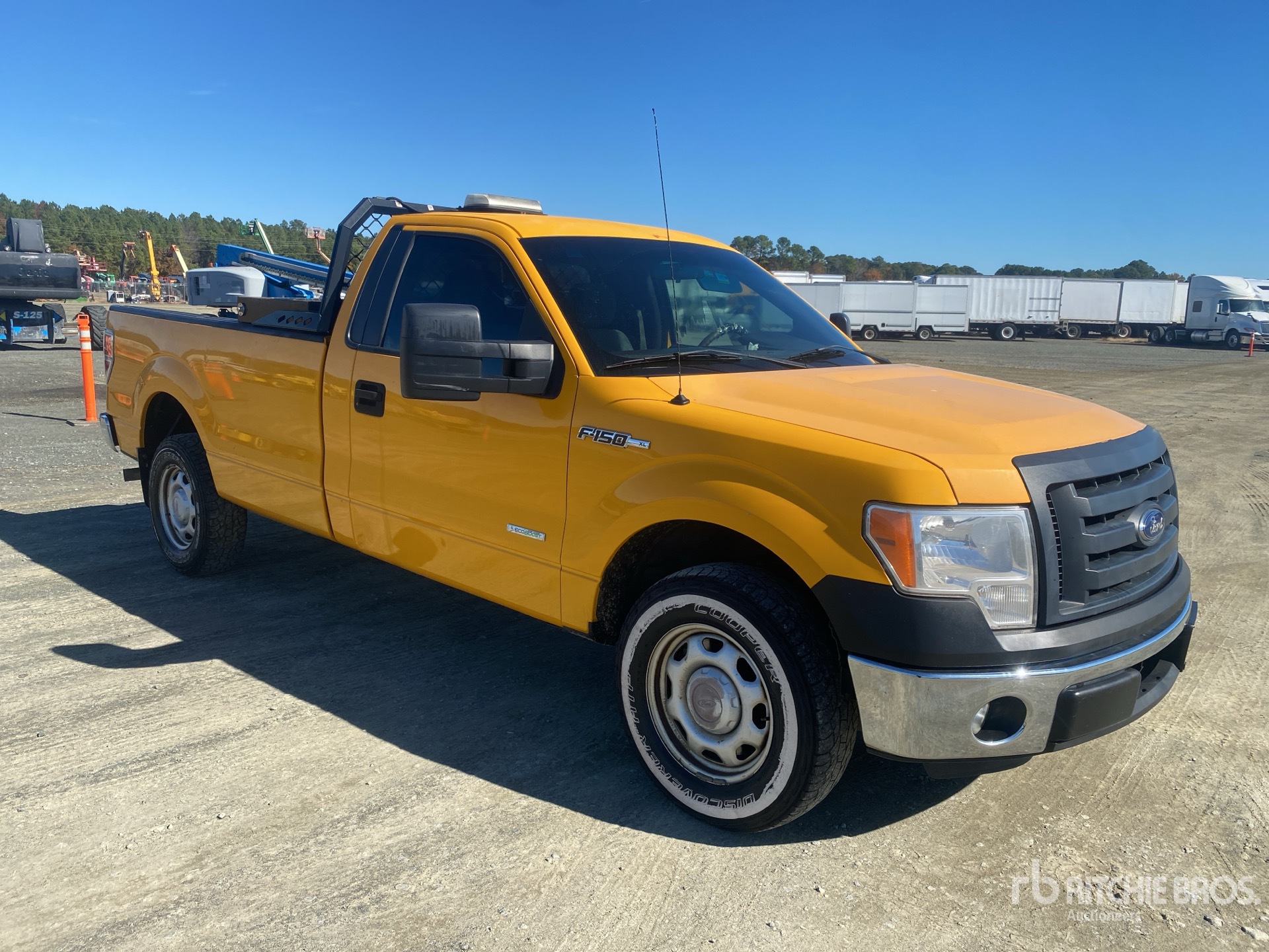 General Appearance with Picture, Right Front Corner