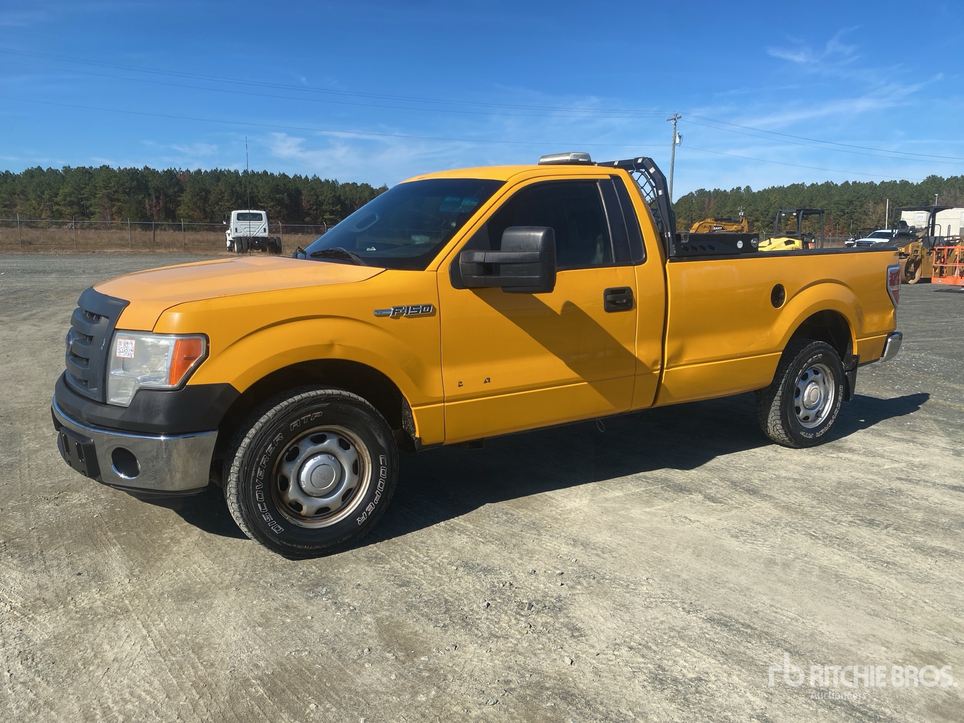 General Appearance with Picture, Left Front Corner