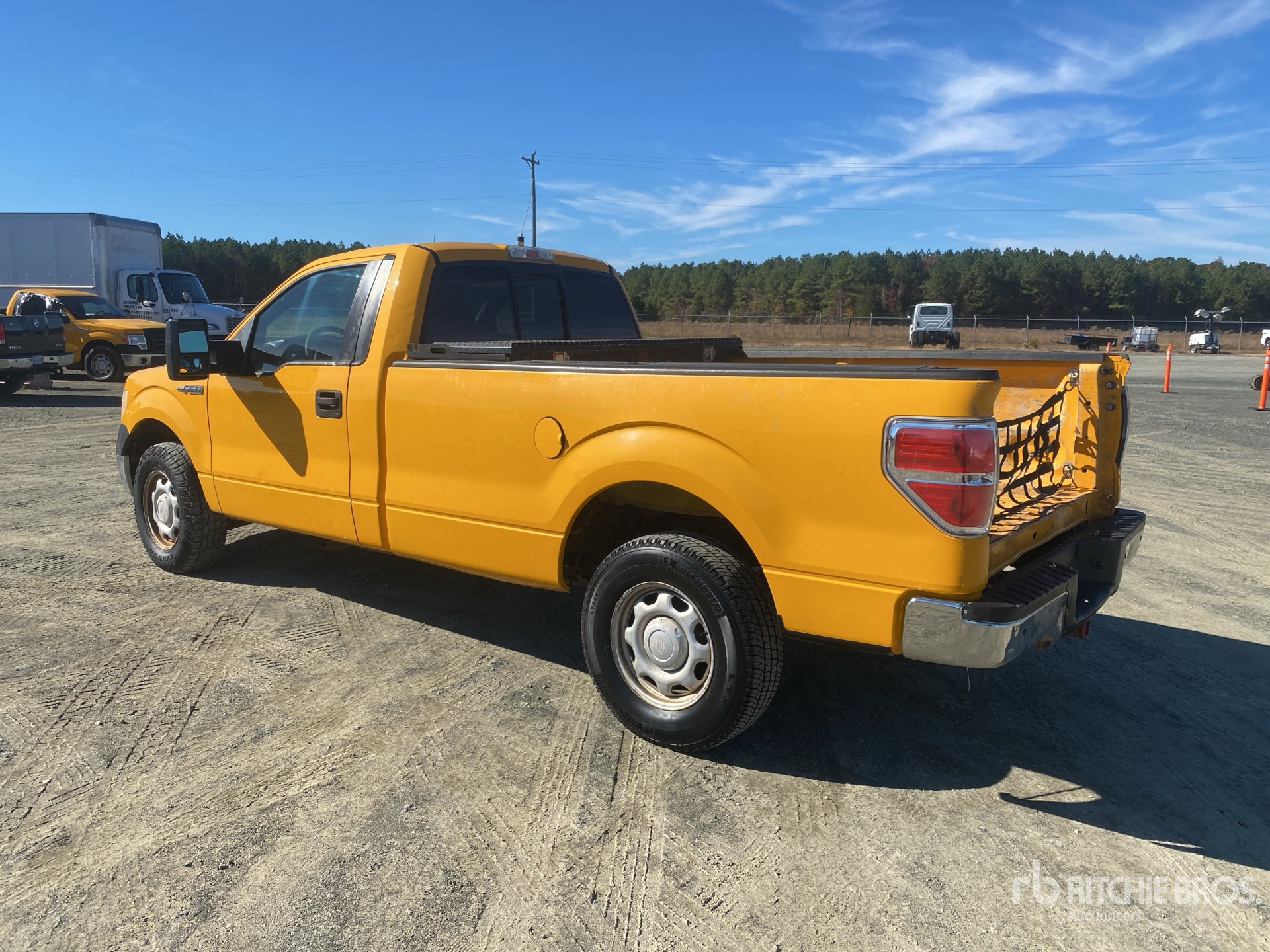 General Appearance with Picture, Left Rear Corner