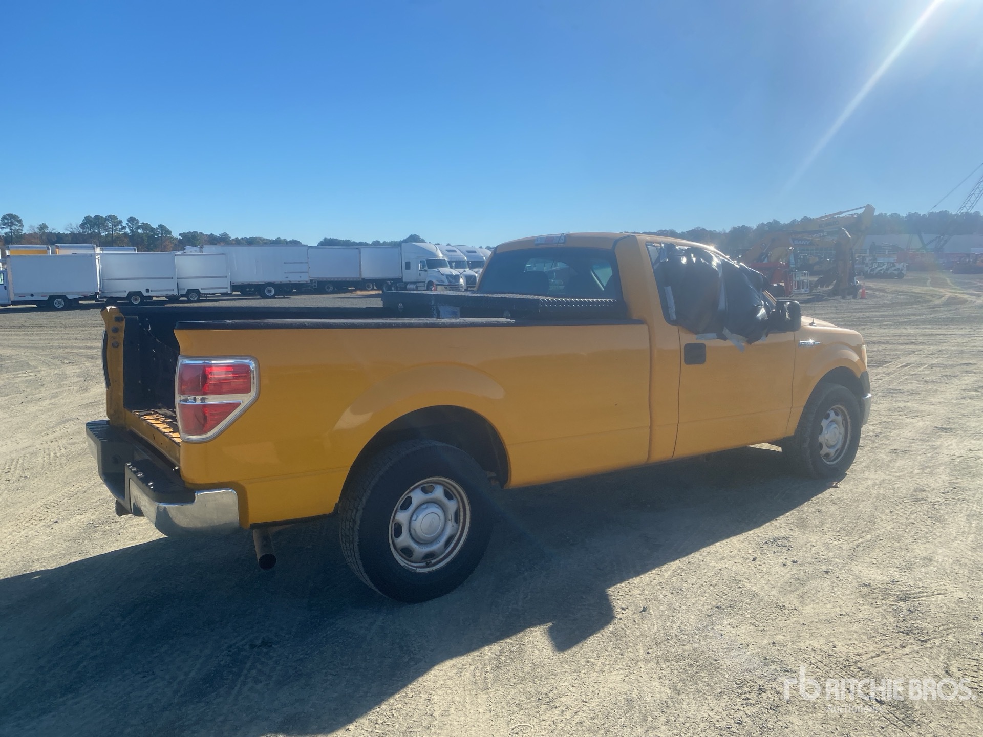 General Appearance with Image, coin arrière droit