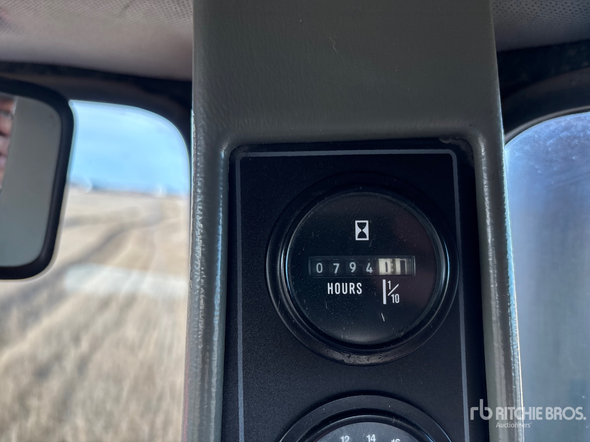 General Appearance with Hour Meter / Odometer