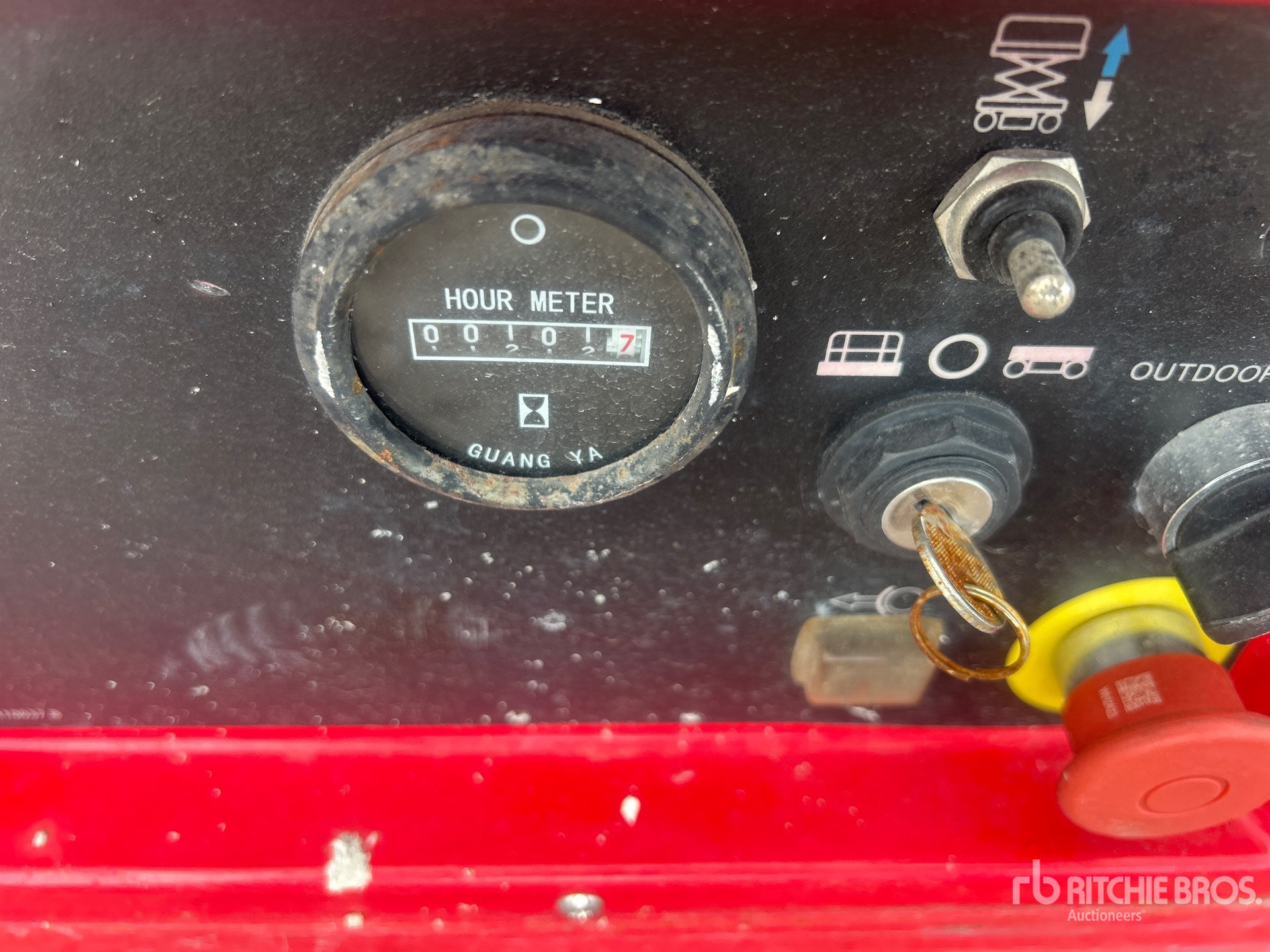 General Appearance with Hour Meter / Odometer